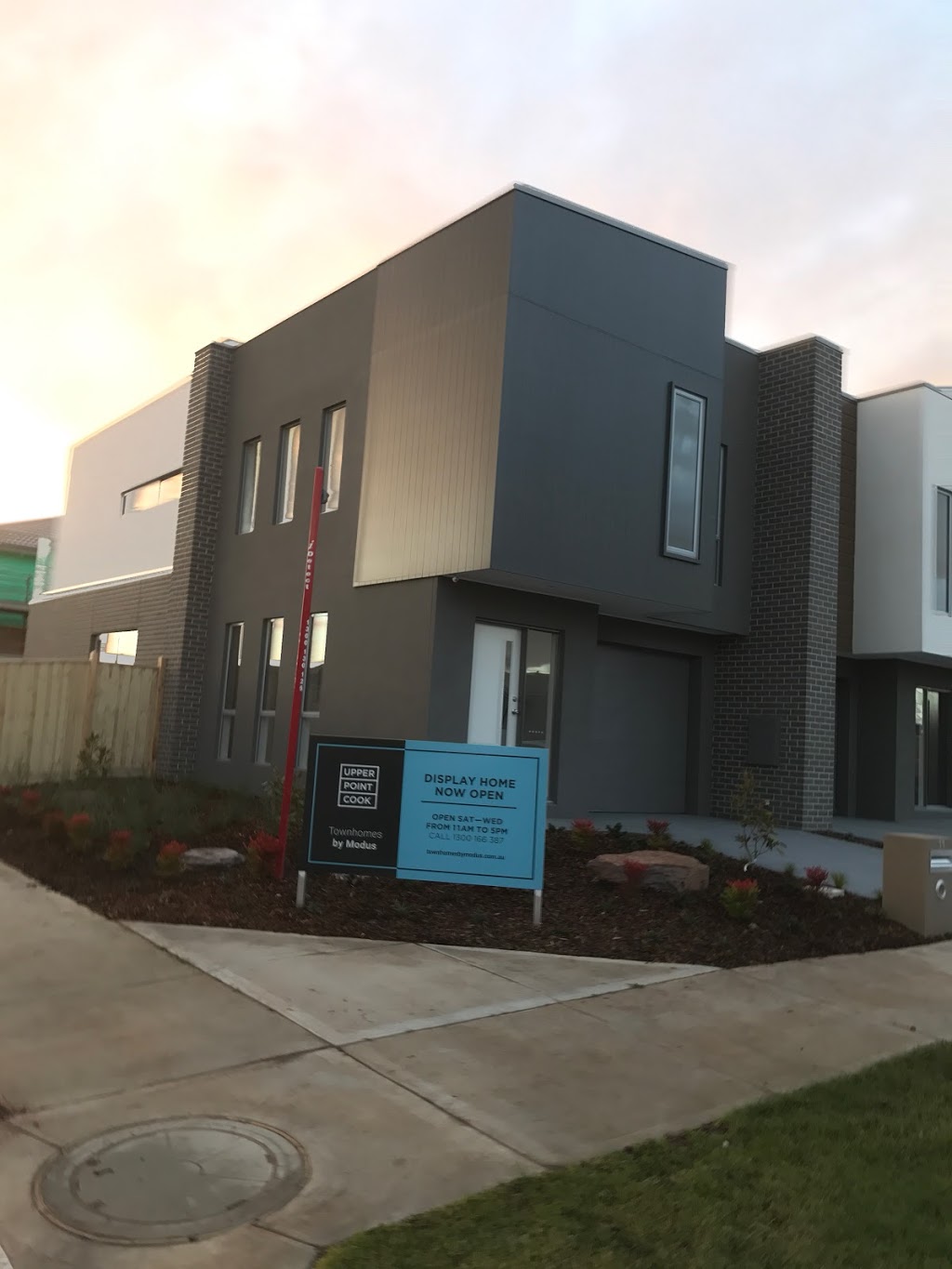 Modus Upper Point Cook Townhouse Display | real estate agency | 11 Roosevelt Way, Point Cook VIC 3030, Australia | 1300166387 OR +61 1300 166 387
