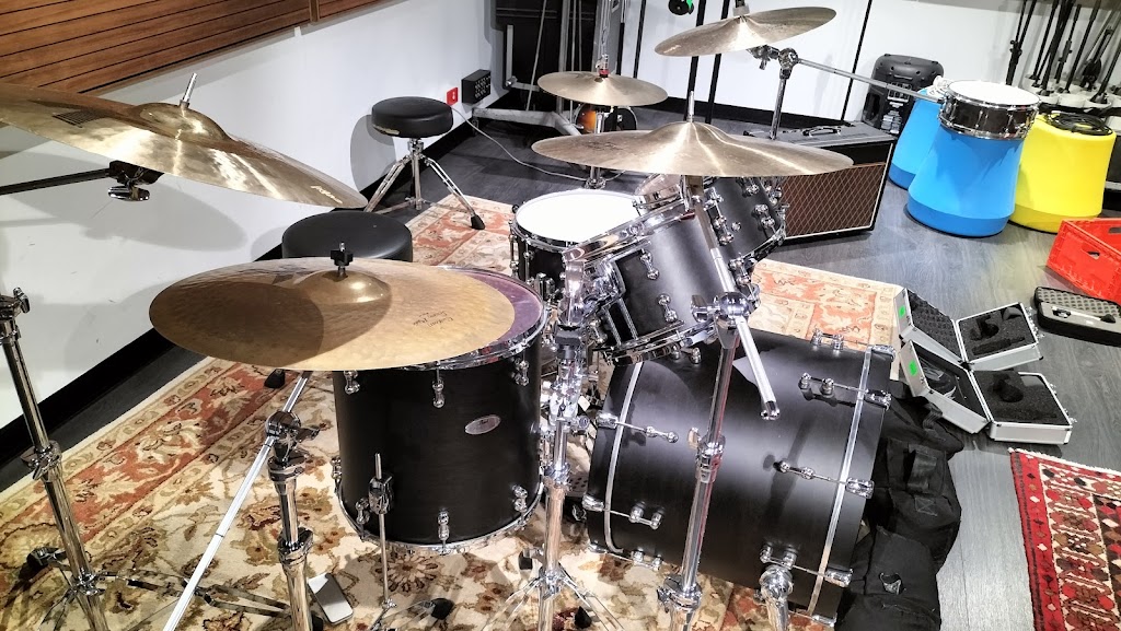 Panik Studio | 16 Robert St, Myrtleford VIC 3737, Australia | Phone: 0433 528 637