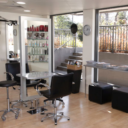 KM Hair Design | hair care | shop 7/2-6 Yindela St, Davidson NSW 2085, Australia | 0294523334 OR +61 2 9452 3334