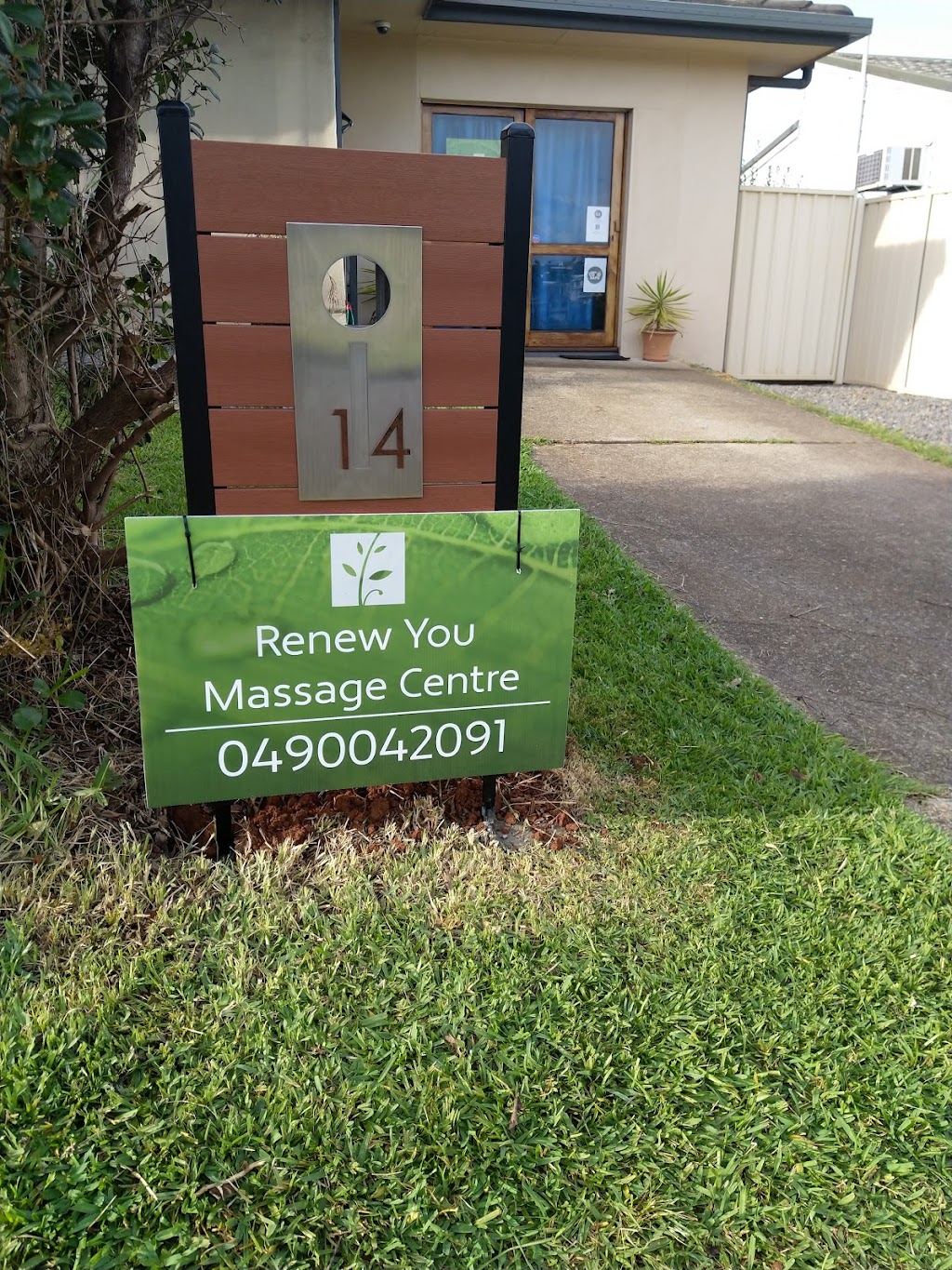 Renew You Massage | 14 The Summit Rd, Port Macquarie NSW 2444, Australia | Phone: 0490 042 091