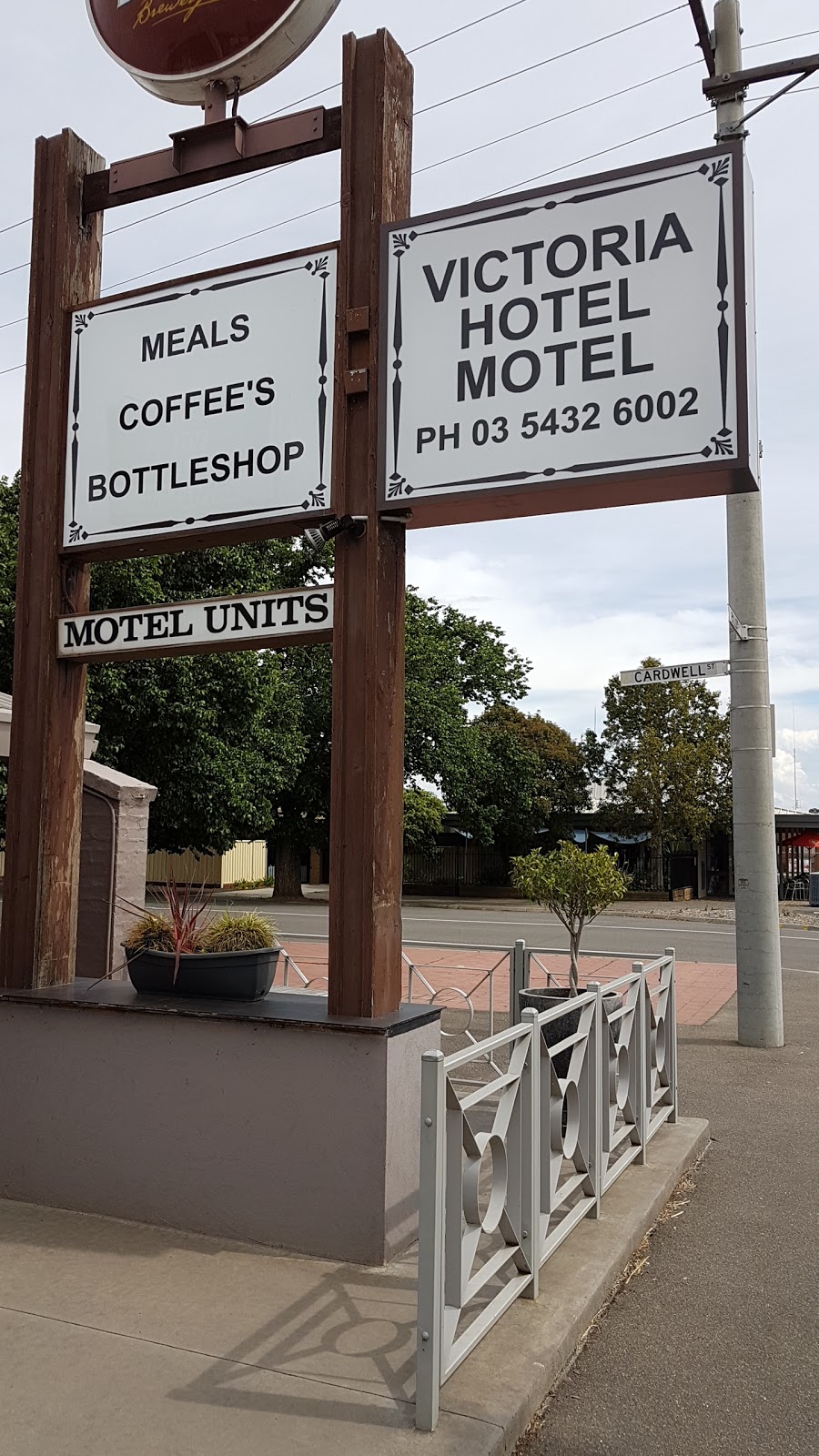 Victoria Hotel Motel | lodging | 60 Railway Place, Elmore VIC 3558, Australia | 0354326002 OR +61 3 5432 6002