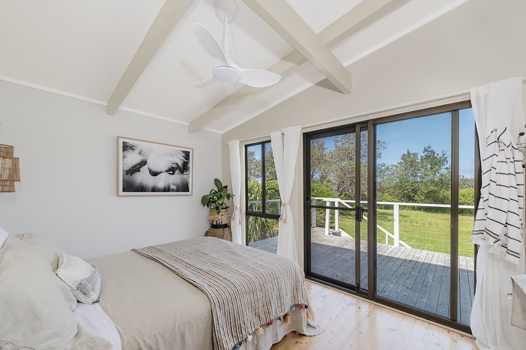 Merry Beach House Kioloa | 11 Kurrawa Dr, Kioloa NSW 2539, Australia | Phone: 0410 414 230