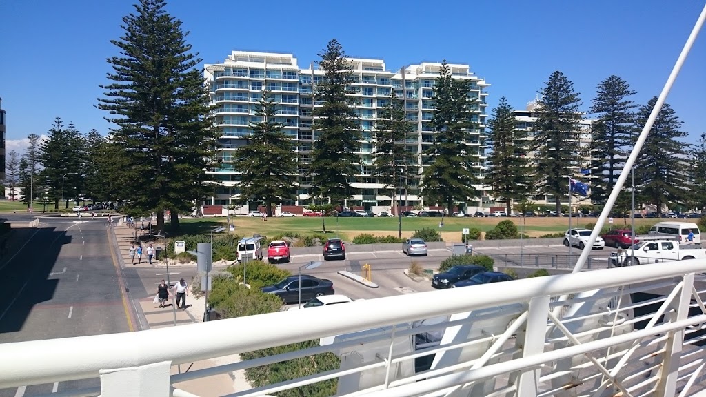 Marina Beach Apartments | lodging | 1 Chappell Dr, Glenelg SA 5045, Australia | 0411718555 OR +61 411 718 555