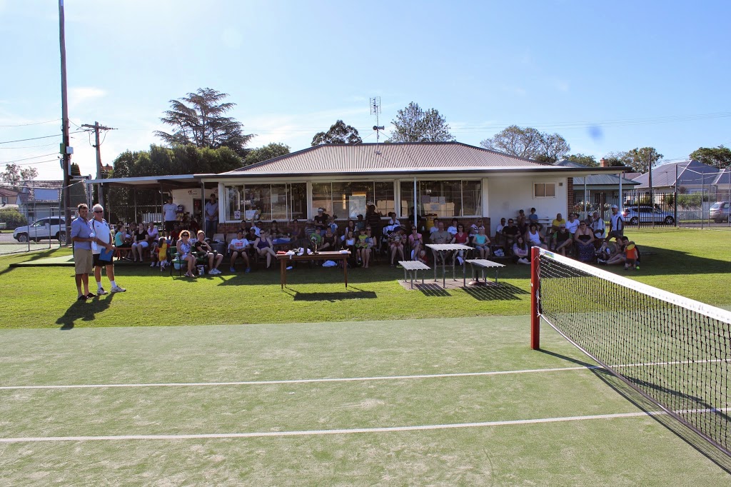 Howe Park Tennis Club | Boundary St, Singleton NSW 2330, Australia | Phone: (02) 6572 3889