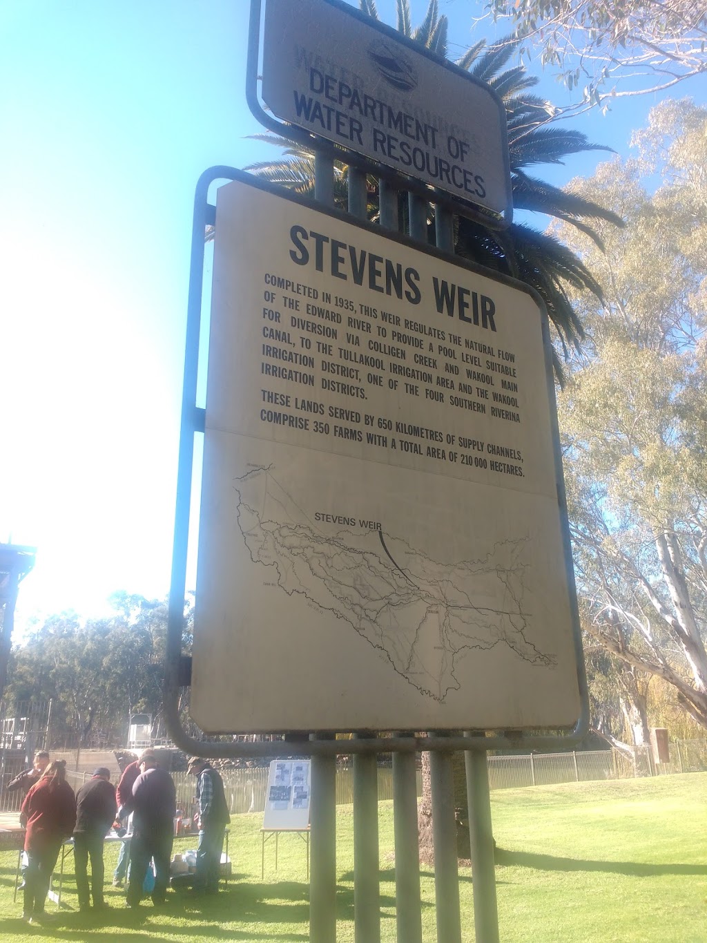 Stevens Weir | park | 109 Stevens Weir Rd, Deniliquin NSW 2710, Australia