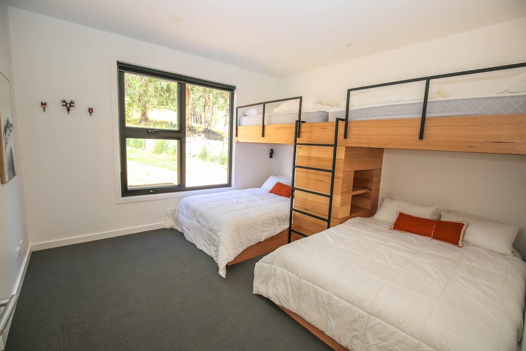 Tonga Park Retreat | 42 School Rd, Wandiligong VIC 3744, Australia | Phone: (03) 5759 2555