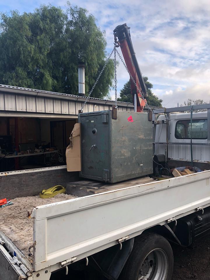 Complete Safe Delivery and Installations | 57 Alkira Ave, Norlane VIC 3214, Australia | Phone: (03) 9944 0824