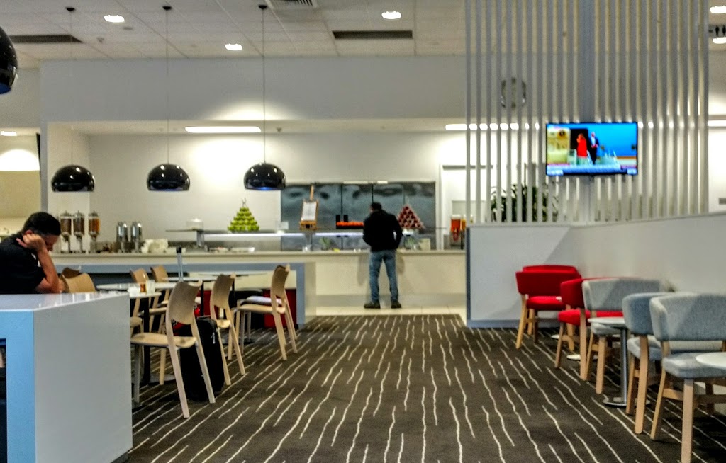 Qantas Club,Cairns | 2, Cairns Airport, Mick Borzi Drive, Aeroglen QLD 4870, Australia | Phone: (07) 4050 4270