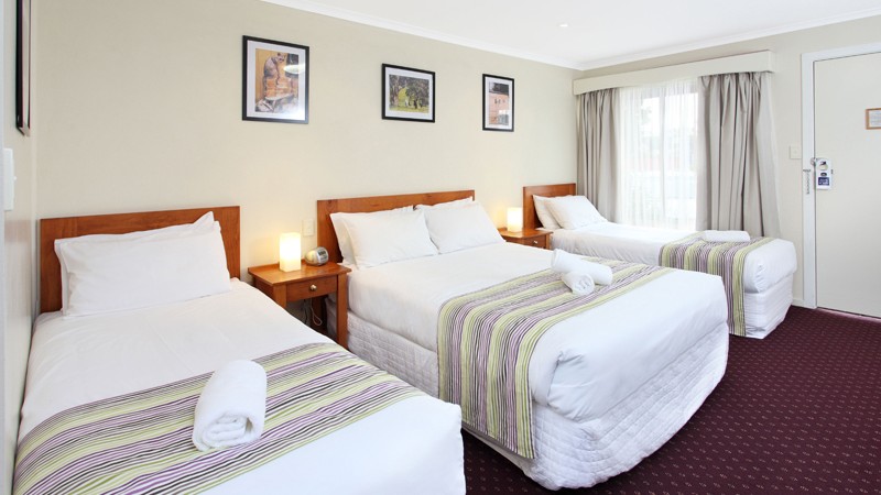 Best Western The Henry Parkes Tenterfield | 144 Rouse St, Tenterfield NSW 2372, Australia | Phone: (02) 6736 1066