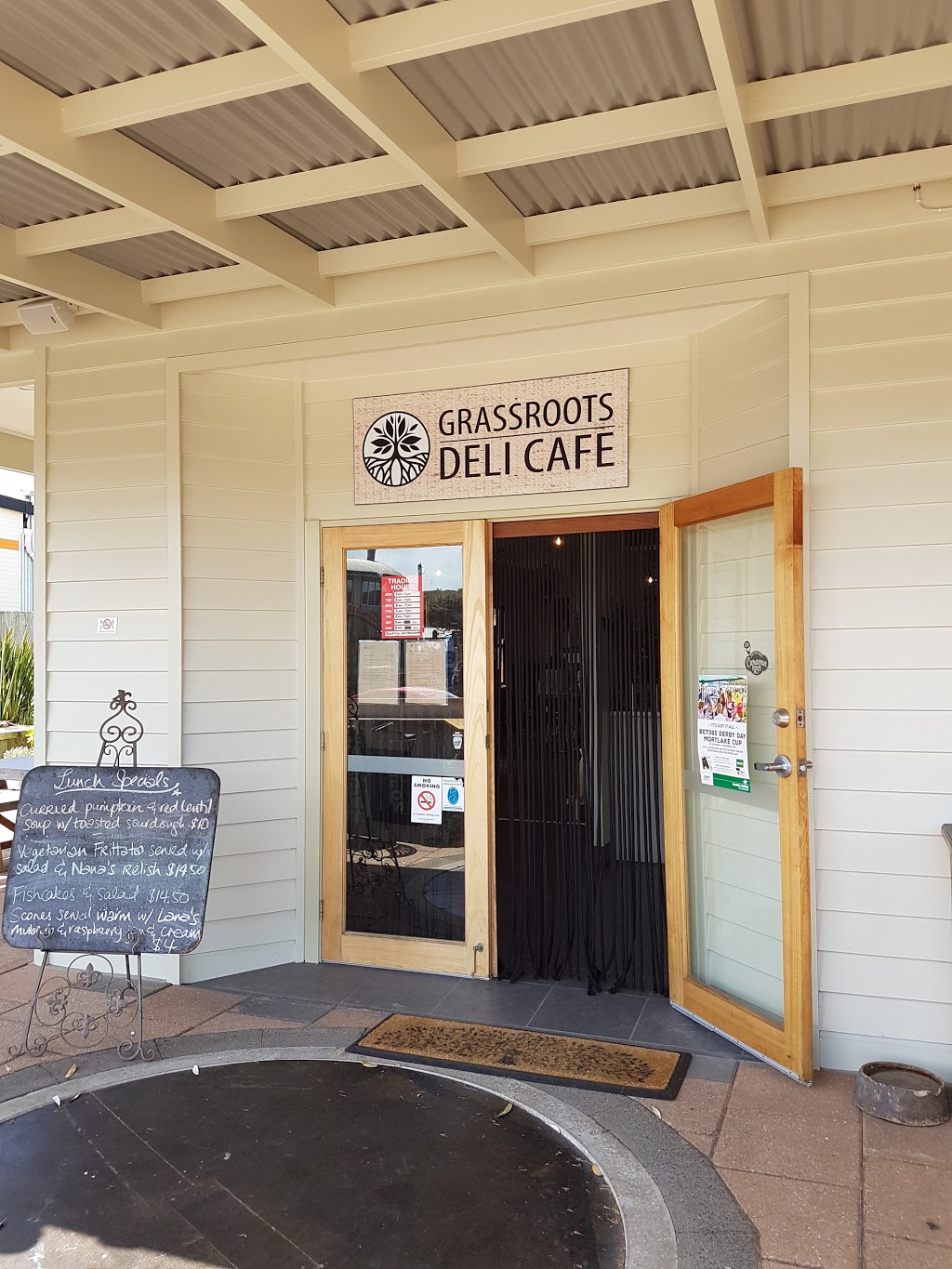 Grassroots Deli Cafe | restaurant | 28 Lord St, Port Campbell VIC 3269, Australia | 0448331662 OR +61 448 331 662