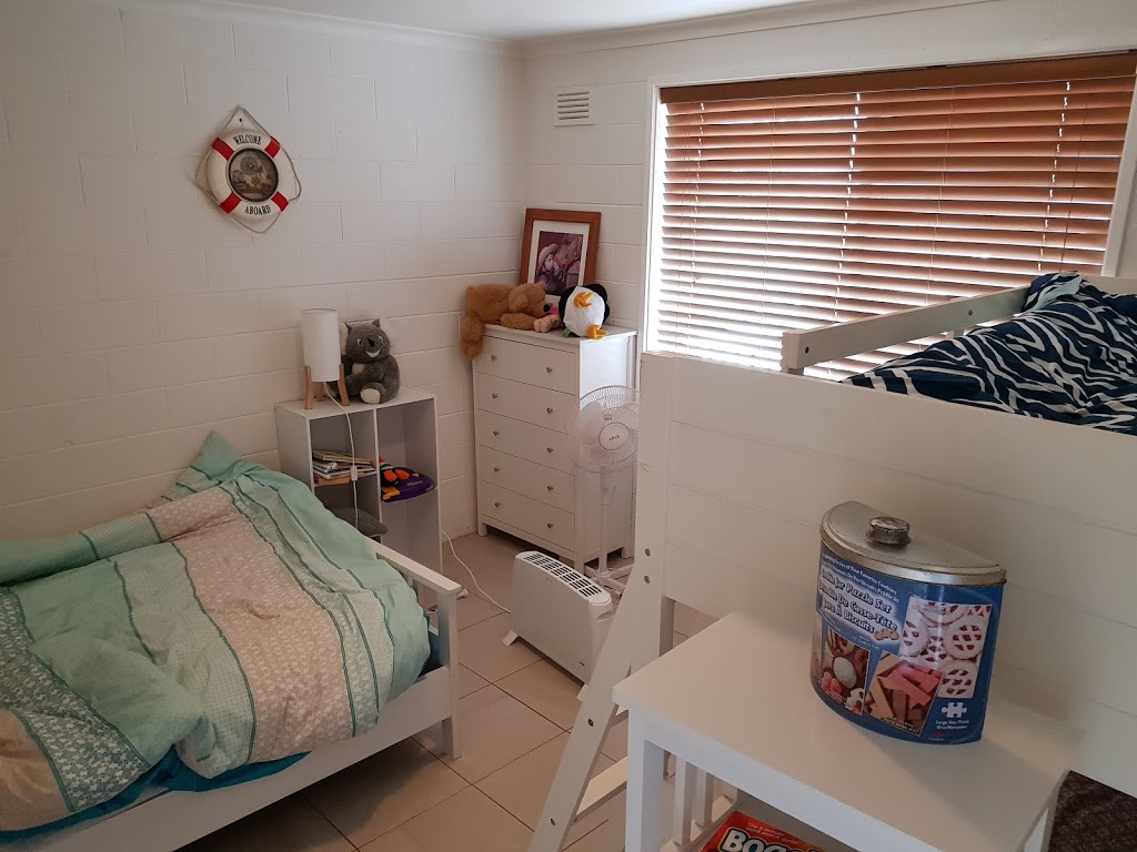 Phillip Island Beach Unit | 1 Talofa Ave, Cowes VIC 3922, Australia | Phone: 0418 377 687