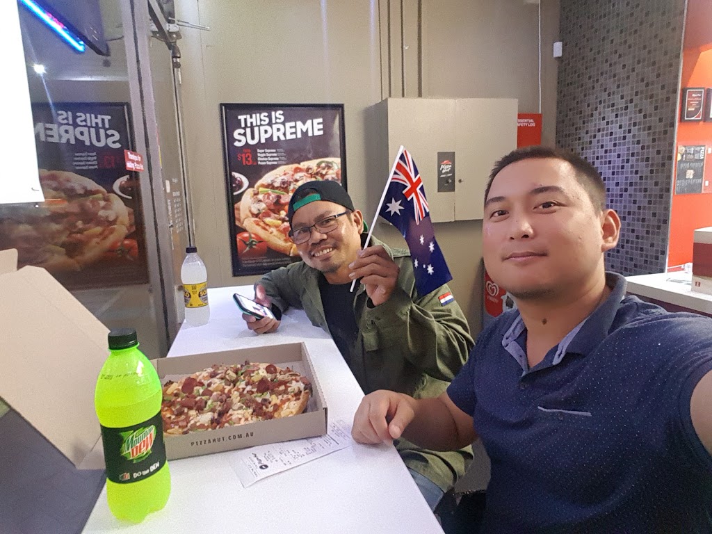 Pizza Hut Dandenong | meal delivery | Shop 12/30 Langhorne St, Dandenong VIC 3175, Australia | 131166 OR +61 131166