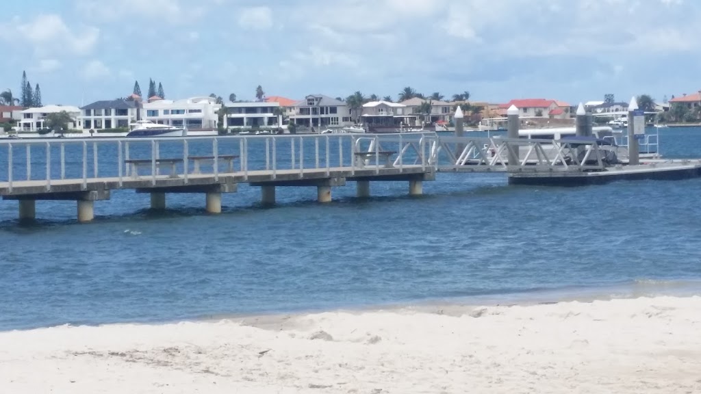 Paradise point Jetty | park | Broadwater QLD 4216, Australia