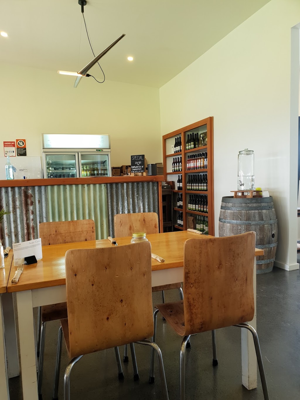Mountain Ridge Wines RESTAURANT & CELLAR DOOR | restaurant | 11 Coolangatta Rd, Coolangatta NSW 2535, Australia | 0244485825 OR +61 2 4448 5825