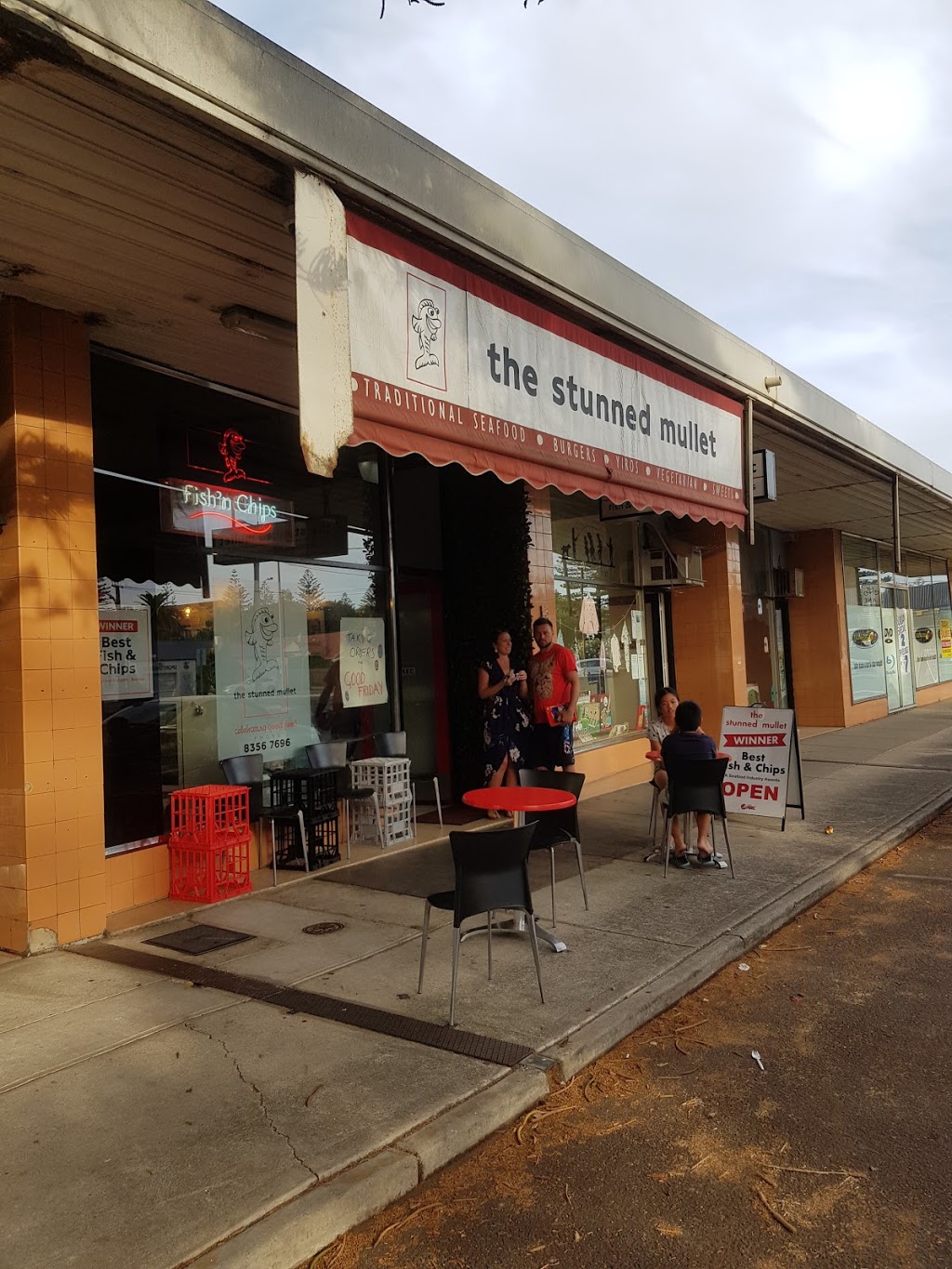 The Stunned Mullet | meal takeaway | 8 East Terrace, Henley Beach SA 5022, Australia | 0883567696 OR +61 8 8356 7696