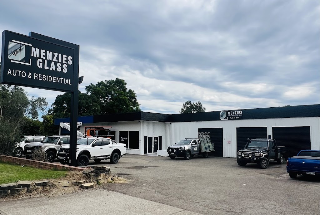 Menzies Auto and Residential Glass pty ltd | 210 Bridge St, Muswellbrook NSW 2333, Australia | Phone: (02) 6545 3386
