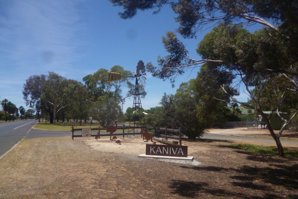 Fauna Park, Kaniva | Commercial St W, Kaniva VIC 3419, Australia | Phone: (03) 5392 7700