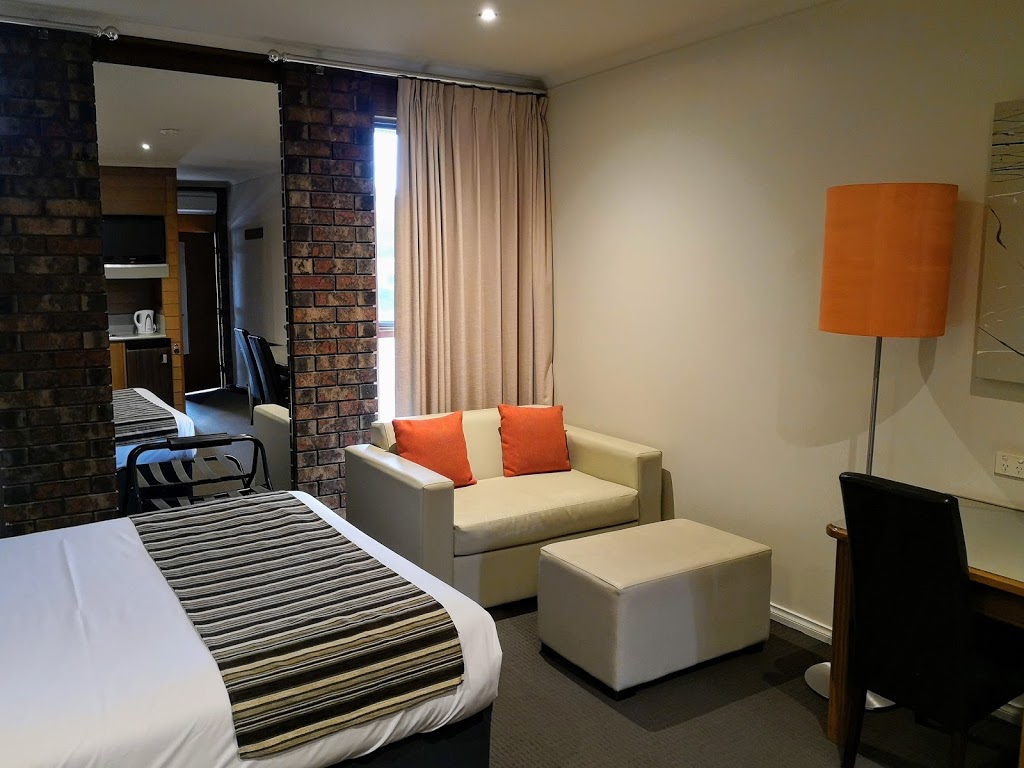 Sovereign Park Motor Inn | 223 Main Rd, Ballarat VIC 3350, Australia | Phone: (03) 5331 3955