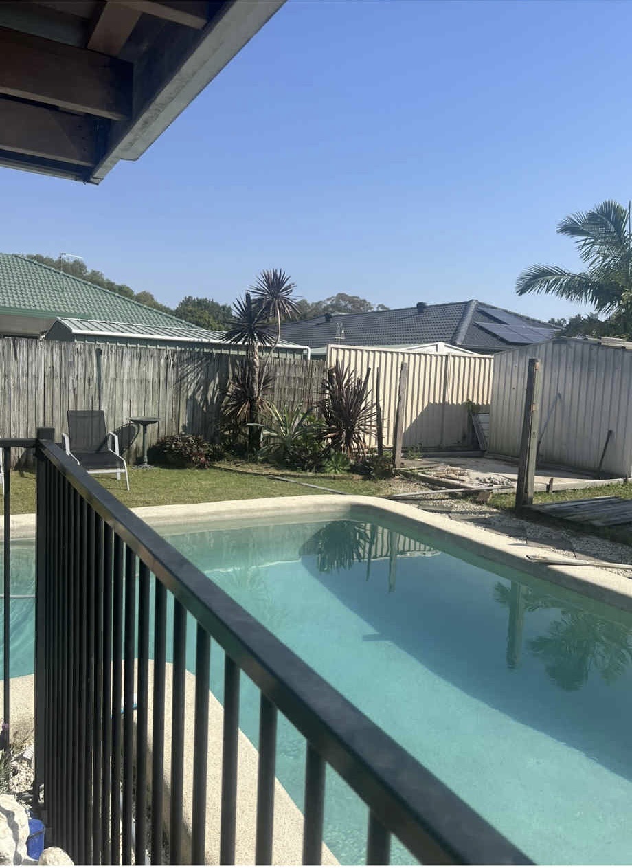 Lyons Fencing & Services | 36 Grasslands Cres, Reedy Creek QLD 4227, Australia | Phone: 0424 126 358