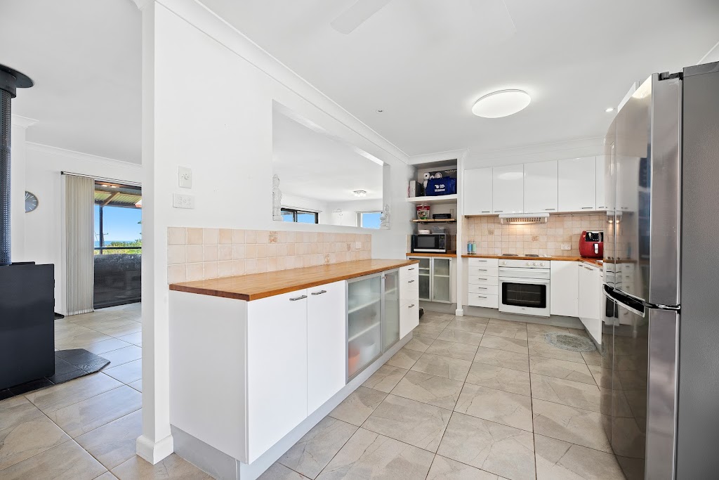 The Pinnacle by Hallmark Real Estate Advisors | 23 Craddock Rd, Tuross Head NSW 2537, Australia | Phone: (02) 4473 8252