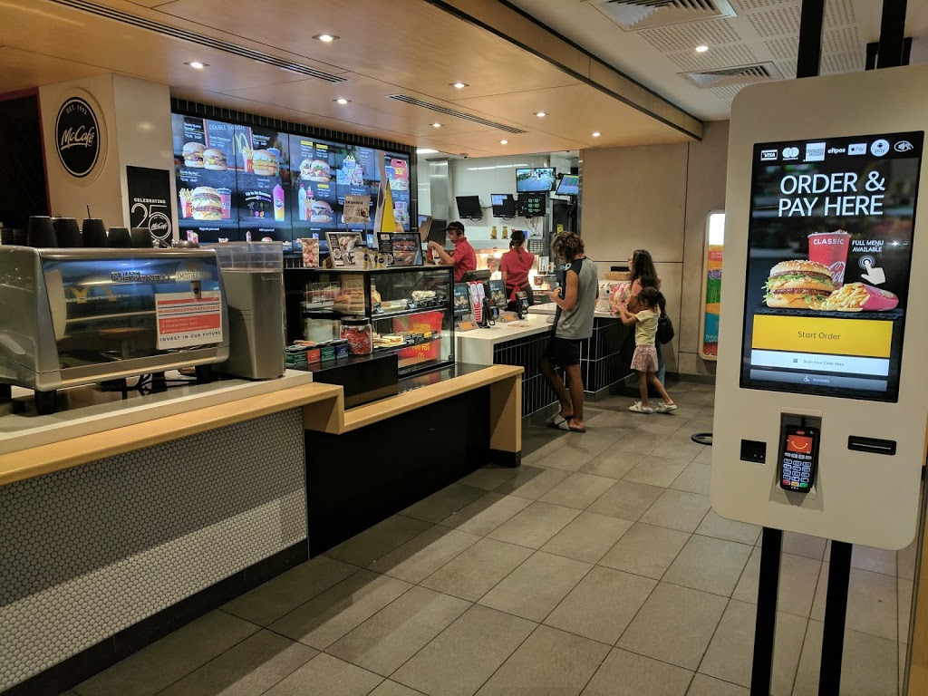 McDonalds Braeside | meal takeaway | Cnr Boundary &, Centre Dandenong Rd, Braeside VIC 3172, Australia | 0395514177 OR +61 3 9551 4177