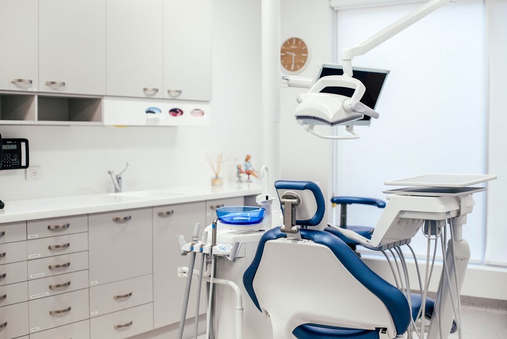 Azura Dental & Cosmetics | dentist | 644 Grange Rd, Henley Beach SA 5022, Australia | 0883538221 OR +61 8 8353 8221