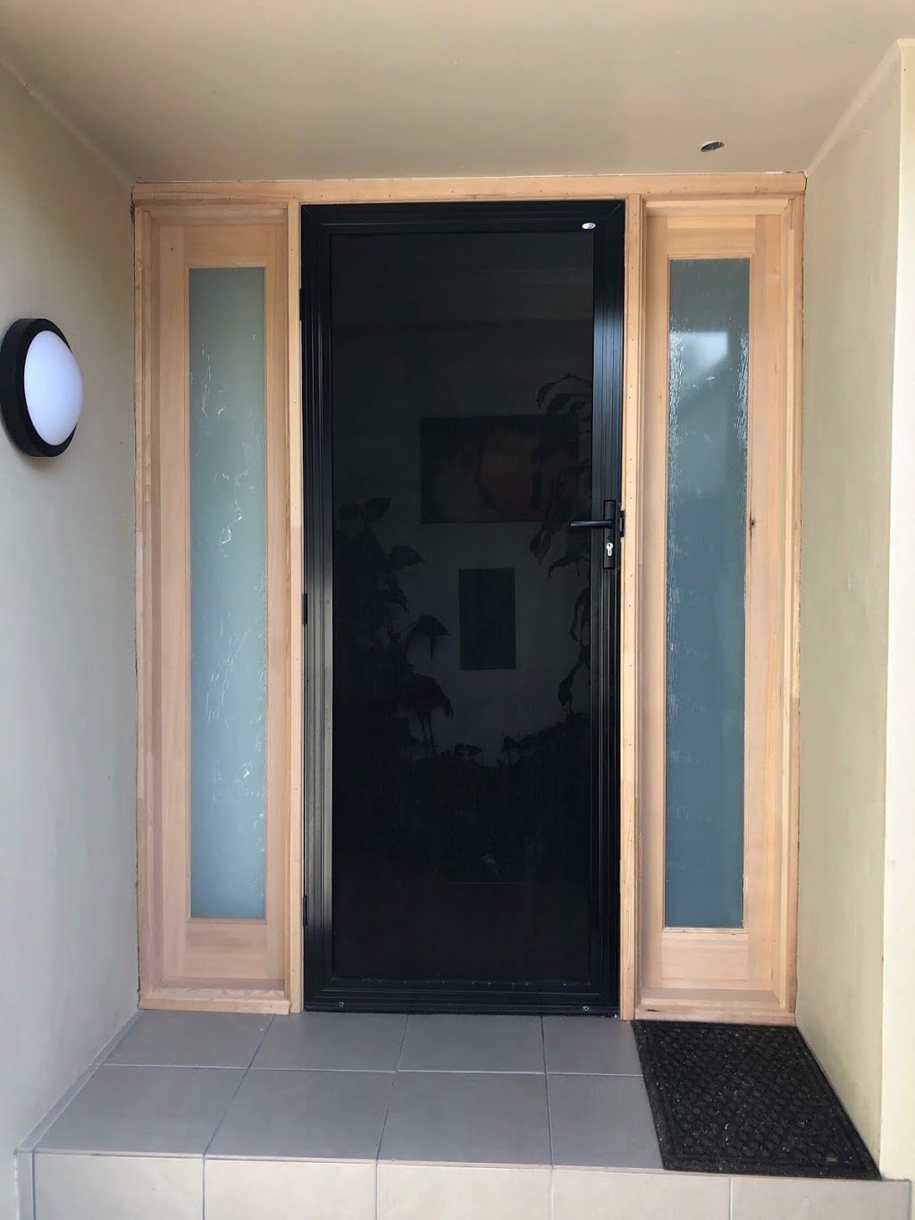 Doors Plus | storage | 43 Central Coast Hwy, West Gosford NSW 2250, Australia | 0243024103 OR +61 2 4302 4103