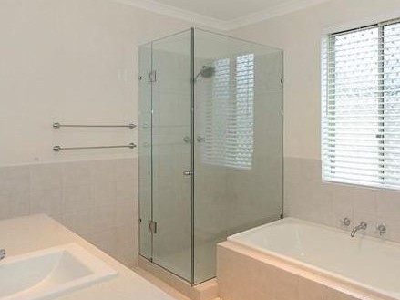 Luxury Showers | store | 43 Keatley Cres, Woodvale WA 6026, Australia | 0405069490 OR +61 405 069 490