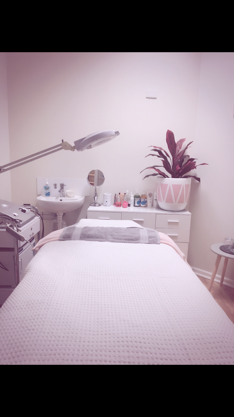 Ems Beauty Boutique | health | 12 McCulloch Ave, Seaford VIC 3198, Australia | 0391908974 OR +61 3 9190 8974