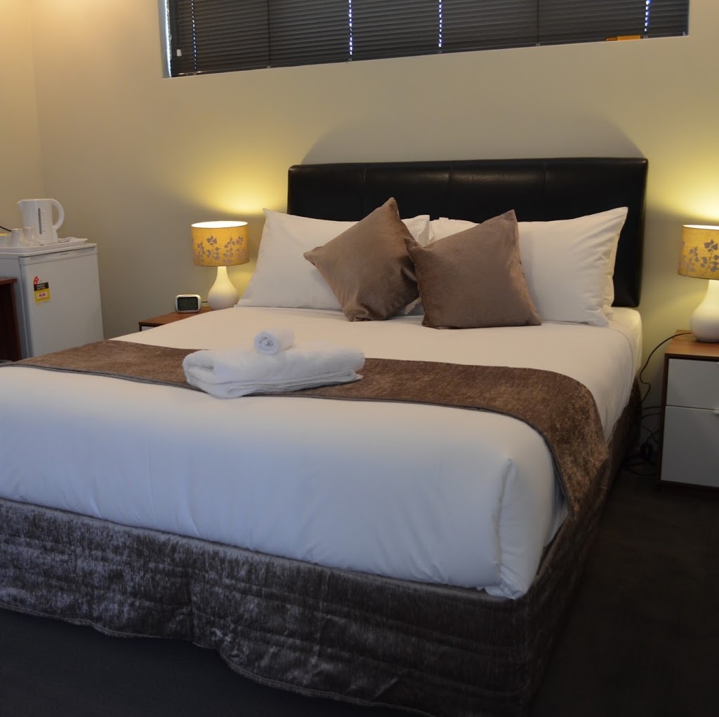Ellard Bed & Breakfast | lodging | 6 Ellard Ave, Belmont WA 6104, Australia | 0416172964 OR +61 416 172 964