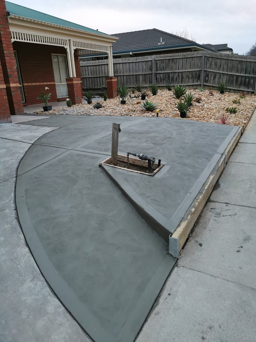 T&N Landscapes | Jennings Ct, Narre Warren South VIC 3805, Australia | Phone: 0428 867 454