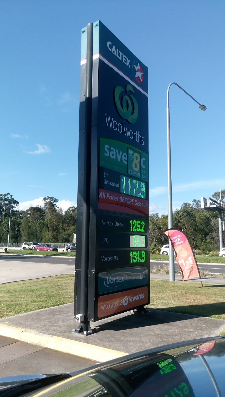 Caltex Woolworths | 103 Cowpasture Rd, Len Waters Estate NSW 2171, Australia | Phone: (02) 9608 9467