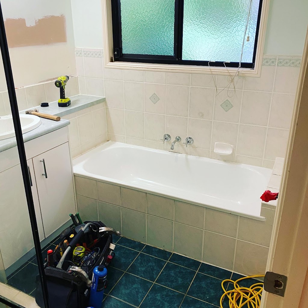Crystal Clear Bathrooms | Linden Ct, Morayfield QLD 4506, Australia | Phone: 0421 451 825