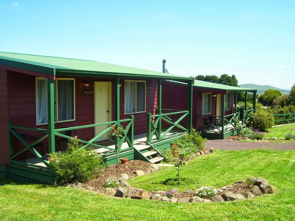 Annies Cedar Farm Cottages Bed & Breakfast Accommodation | 35 Hadfield Road West, Upper Plenty VIC 3756, Australia | Phone: (03) 5783 2234