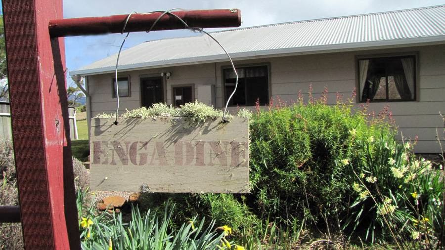 Engadine Cottage | lodging | 56 Miles Rd, Mole Creek TAS 7304, Australia | 0418378380 OR +61 418 378 380
