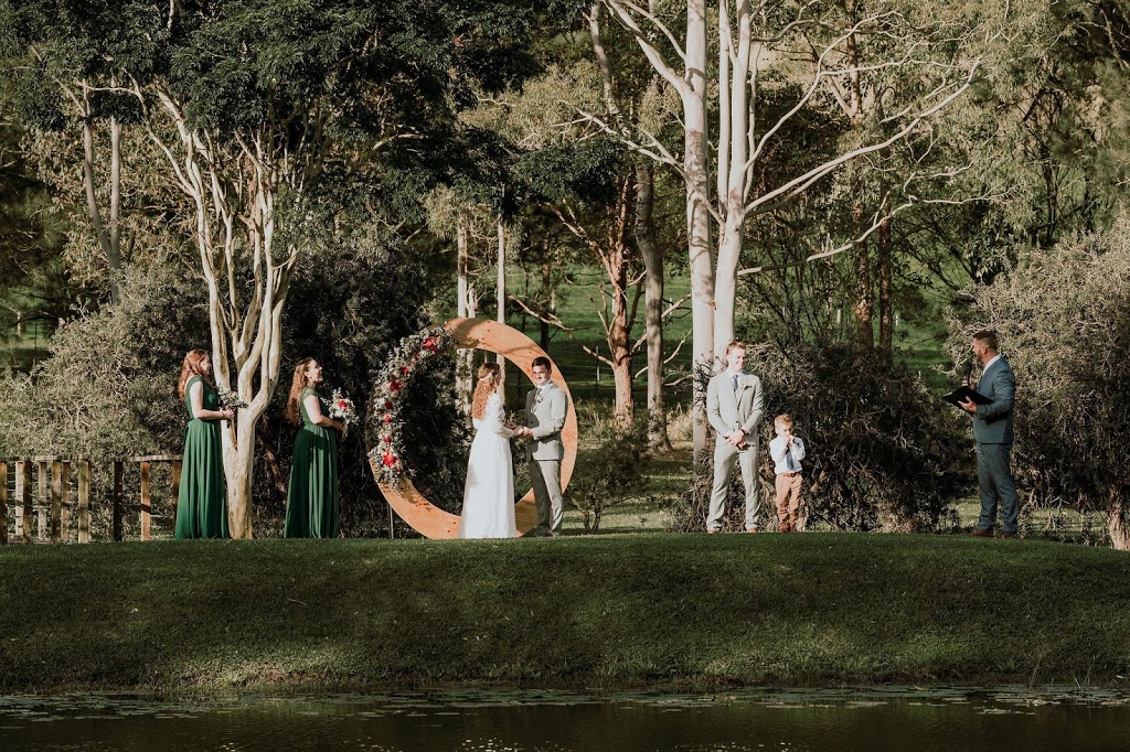 Marriage Celebrant Simon Joice | 169 Ayrshire Park Dr, Boambee NSW 2450, Australia | Phone: 0432 407 389