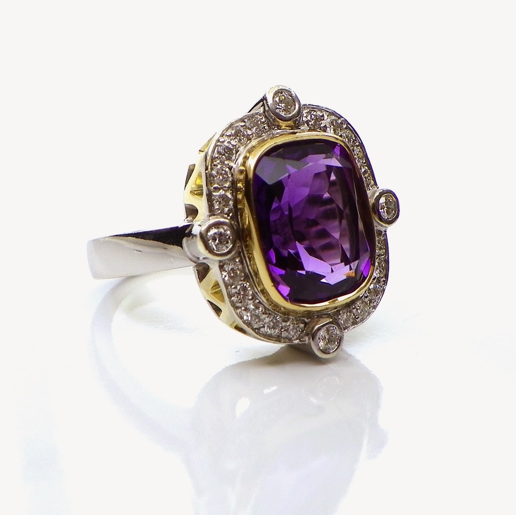 Definitive Design Jewellery and One Carat | jewelry store | 150 Springfield Rd, Blackburn VIC 3130, Australia | 0398783600 OR +61 3 9878 3600