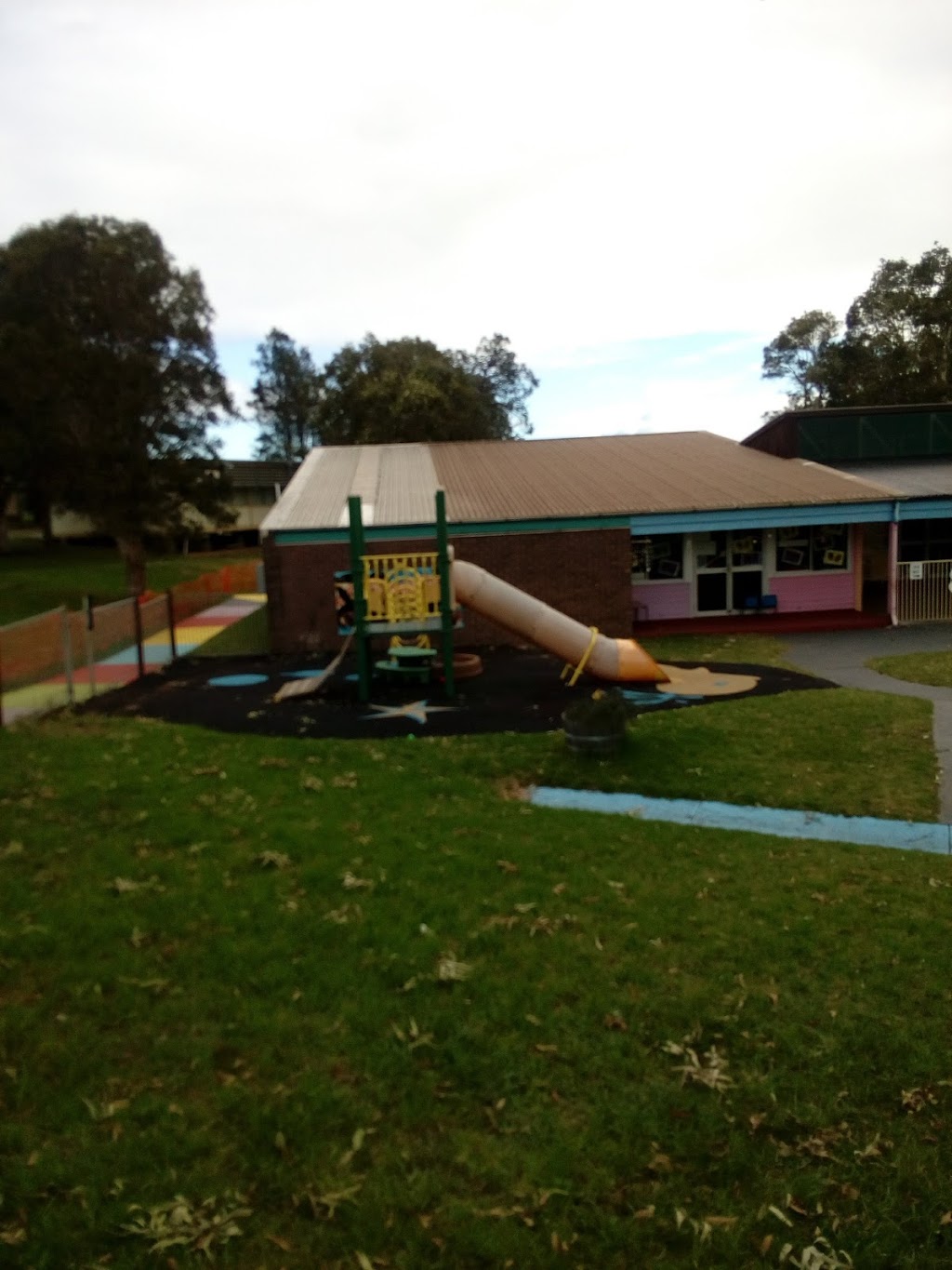 Kemblawarra Public School and Preschool | school | Shellharbour Rd, Port Kembla NSW 2505, Australia | 0242742024 OR +61 2 4274 2024