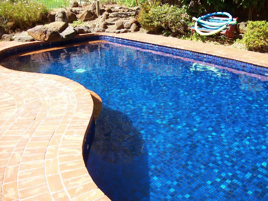 Chriss Pool Services | 160 Lyrebird Dr, Carrum Downs VIC 3201, Australia | Phone: 0405 130 019