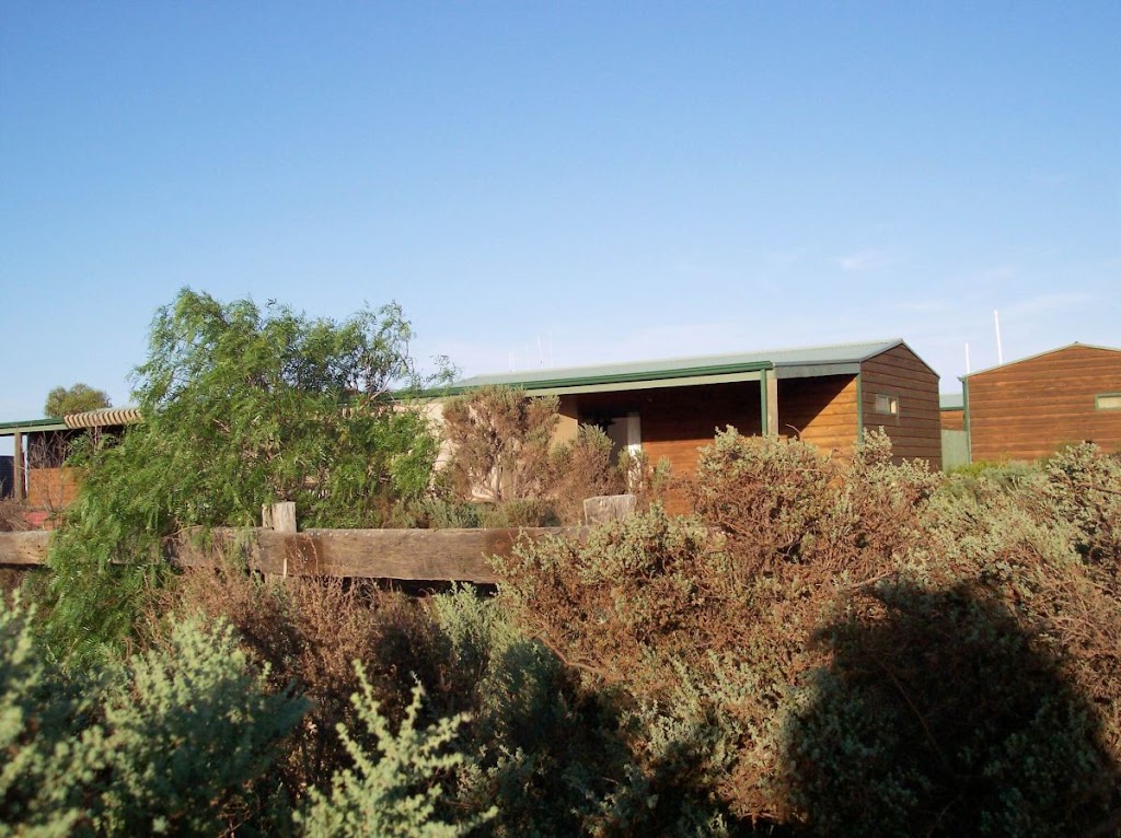 Mulberry Vale Cabins | lodging | 10690 Menindee Rd, Broken Hill NSW 2880, Australia | 0428858374 OR +61 428 858 374