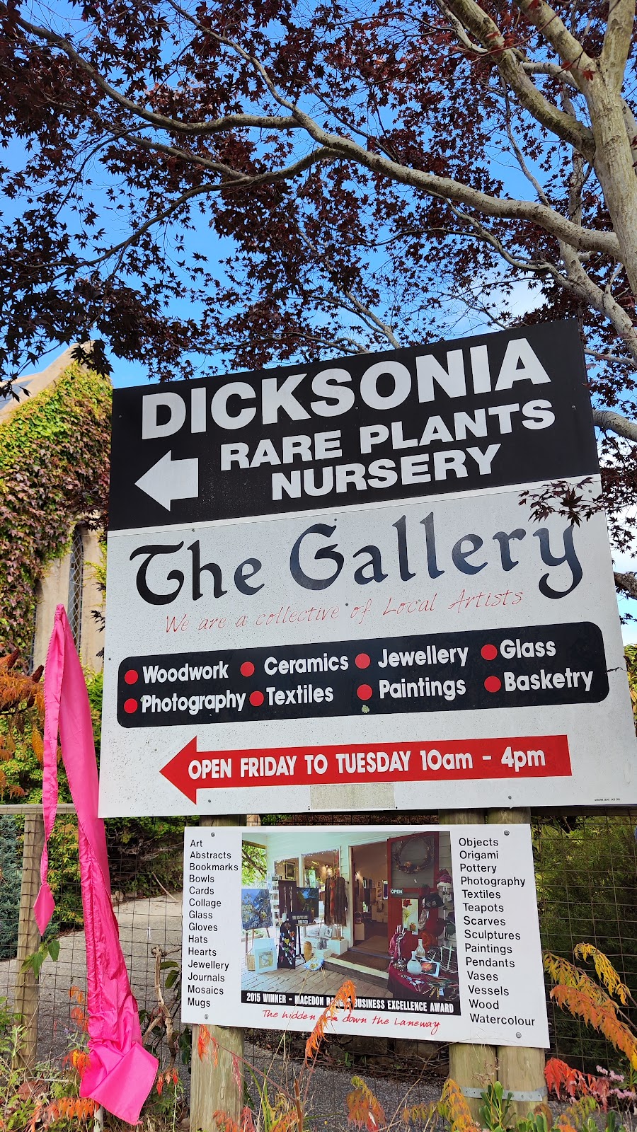 Derriweit Heights | 85 Douglas Rd, Mount Macedon VIC 3441, Australia | Phone: 0423 963 256