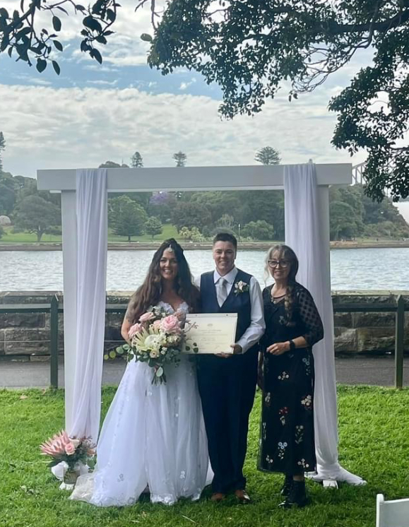 Llynda Nairn Celebrant | 48 Bennett St, Millfield NSW 2325, Australia | Phone: 0425 279 939
