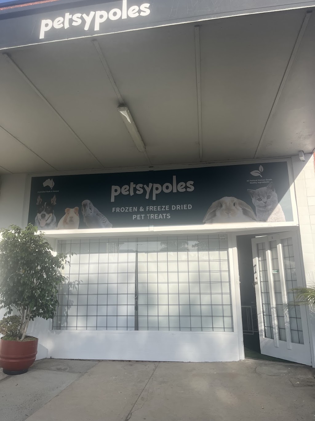 Petsypoles | Shop 4/69-71 National Ave, Loftus NSW 2232, Australia | Phone: 1300 268 111