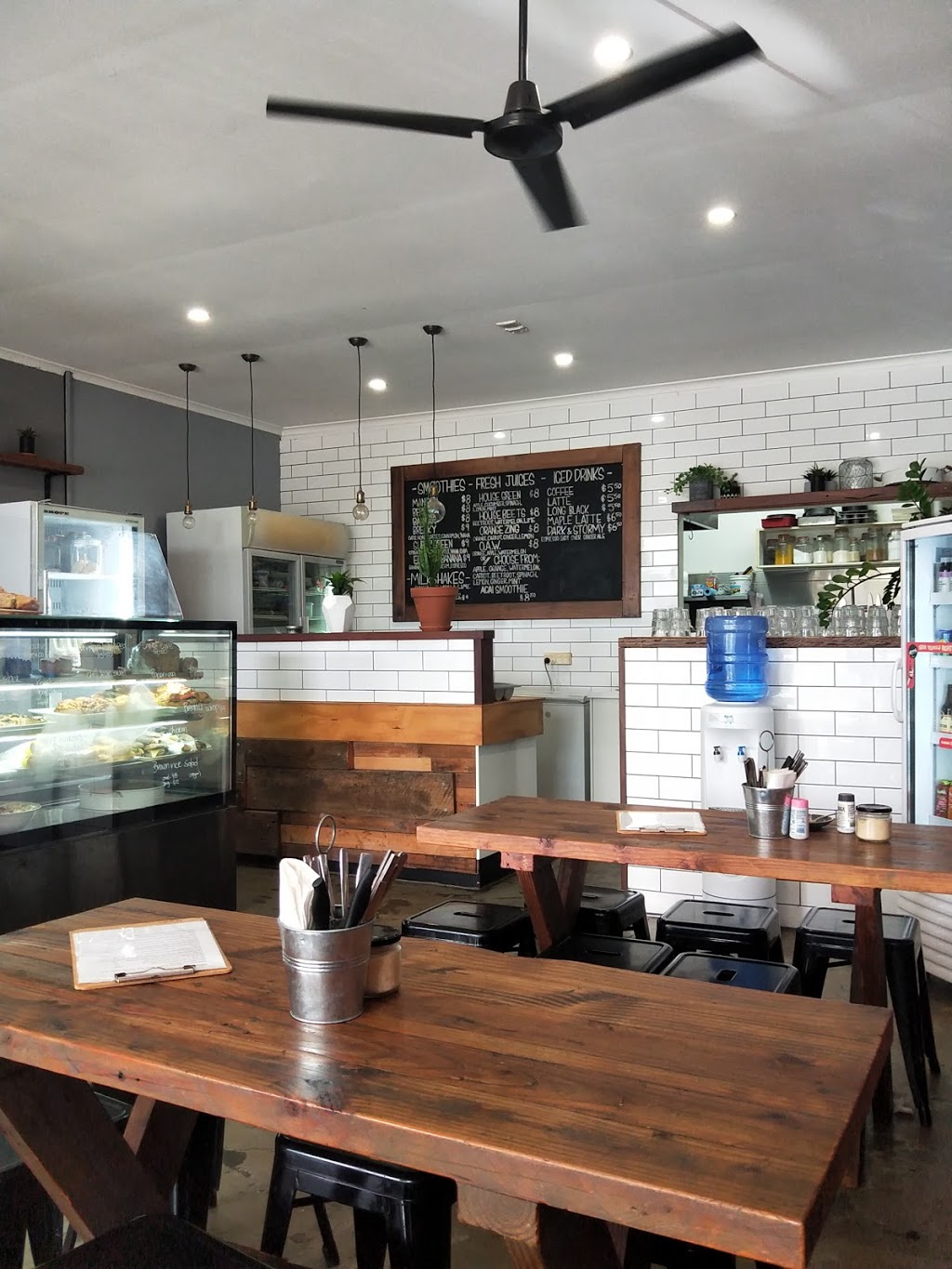 Taste&Co. | cafe | Shop 4/498 Golden Four Dr, Tugun QLD 4224, Australia