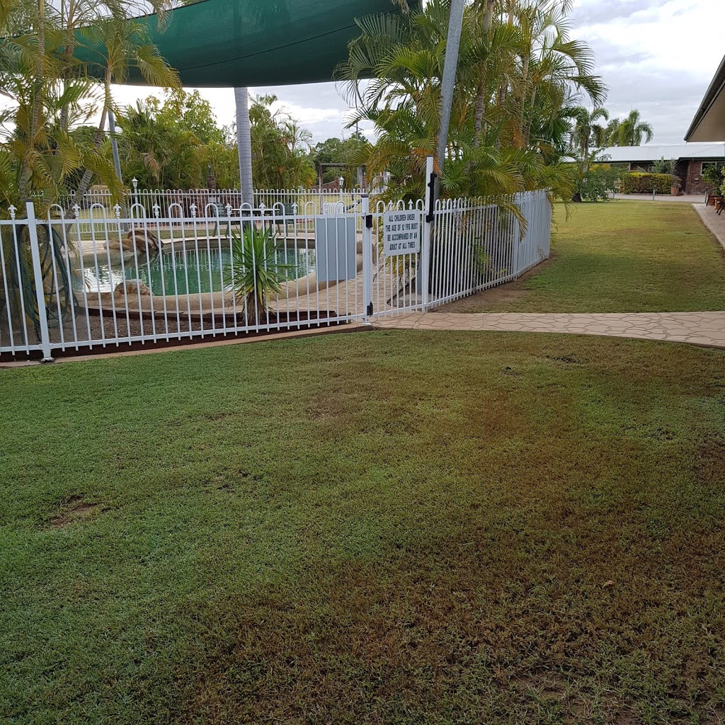 Heritage Lodge Motel Charters Towers | 94 Dr George Ellis Dr, Richmond Hill QLD 4820, Australia | Phone: 1800 880 444