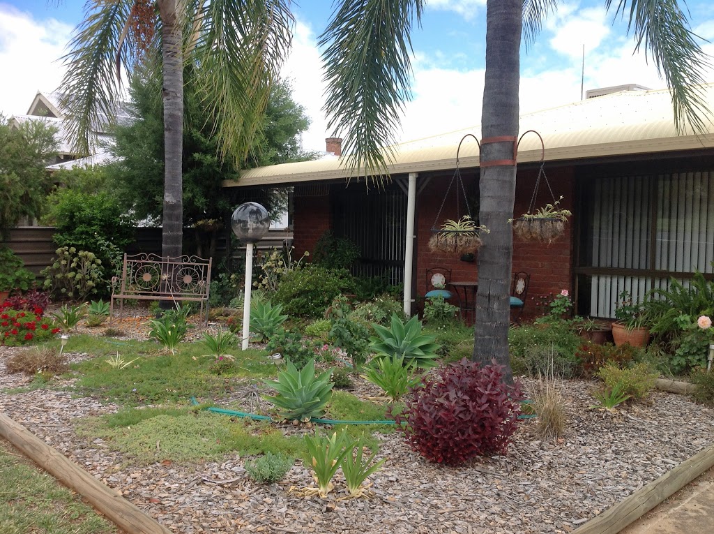 Country Roads Motor Inn | lodging | 34 Caswell St, Peak Hill NSW 2869, Australia | 0268691688 OR +61 2 6869 1688