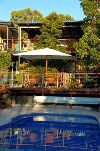 Yarrandabbi Dreaming B&B & Macleay Island Holiday Home | real estate agency | 10/14 Weeroona Ave, MacLeay Island QLD 4184, Australia | 0734094200 OR +61 7 3409 4200