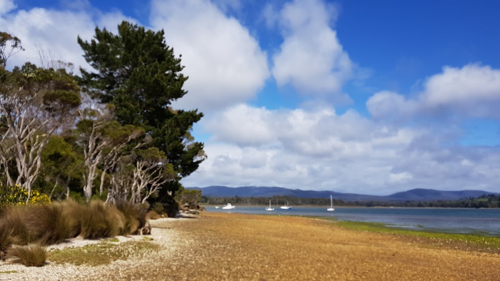 Redbill Point Conservation Area | park | Tasmania, Australia