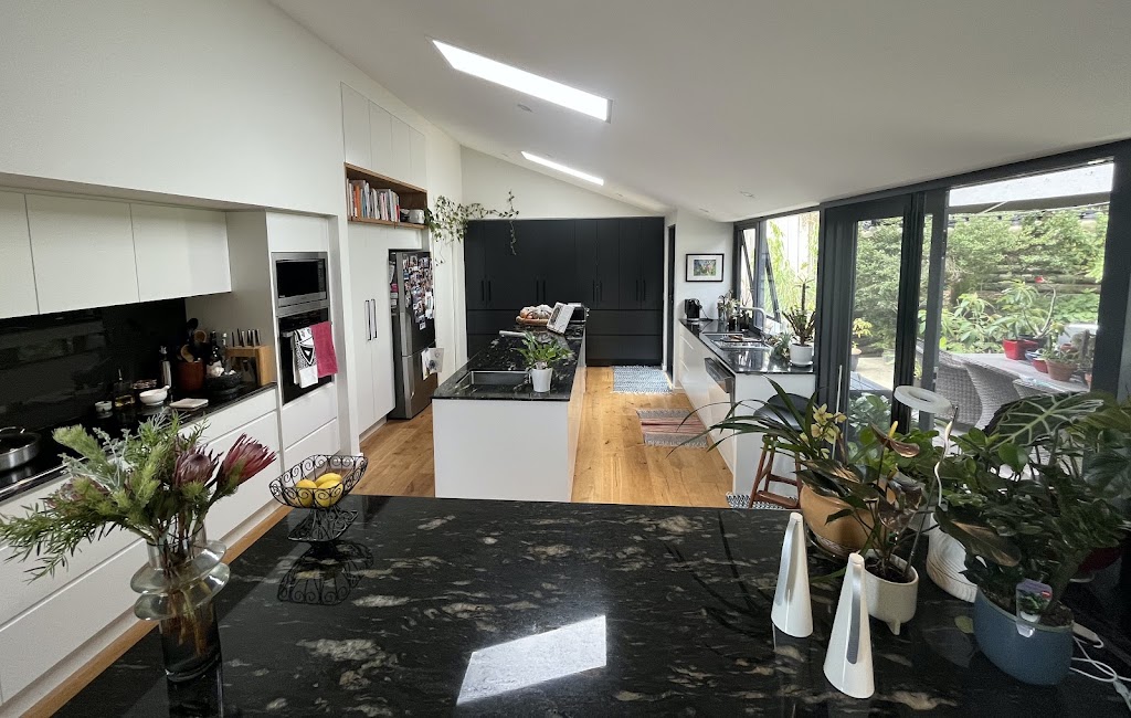 Unique Solutions Building | Bennett St, Redhead NSW 2290, Australia | Phone: 0431 978 508