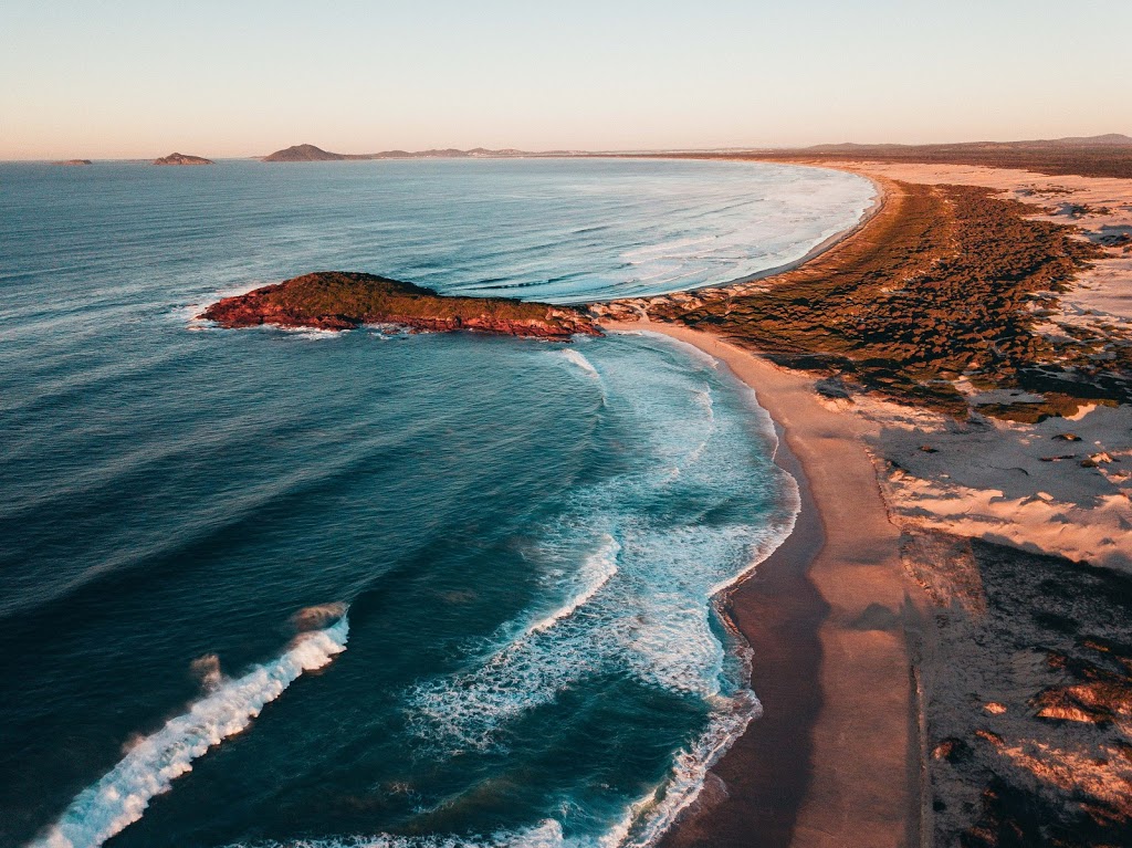 Sandy Point picnic area |  | Mungo Brush Rd, Hawks Nest NSW 2324, Australia | 1300361967 OR +61 1300 361 967